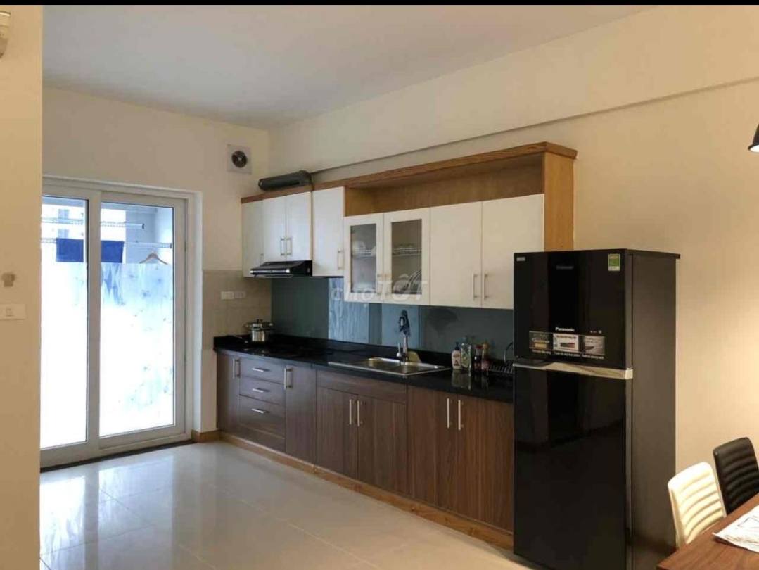 Cho thuê căn hộ chung cư Lạc Long Quân, 140m2, 3 ngủ, 2 vệ sinh, 15 Triệu Full đồ - Ảnh 1